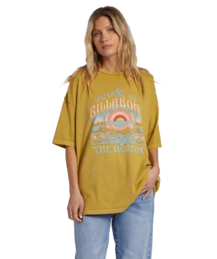 Women's Billabong Sunrise On The Beach Boyfriend T-Shirt